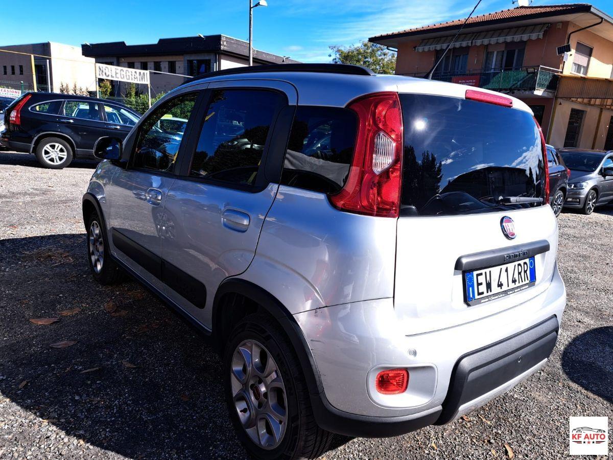 FIAT - Panda 0.9 t.air turbo 4x4 85cv E6