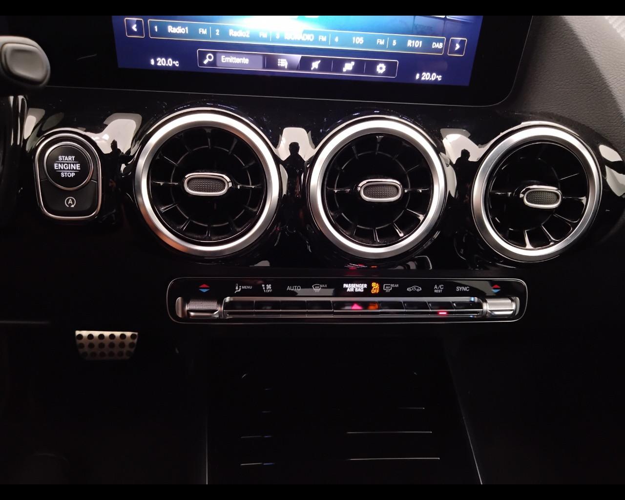 Mercedes-Benz GLA-H247 2020 - GLA 200 d Premium 4matic auto