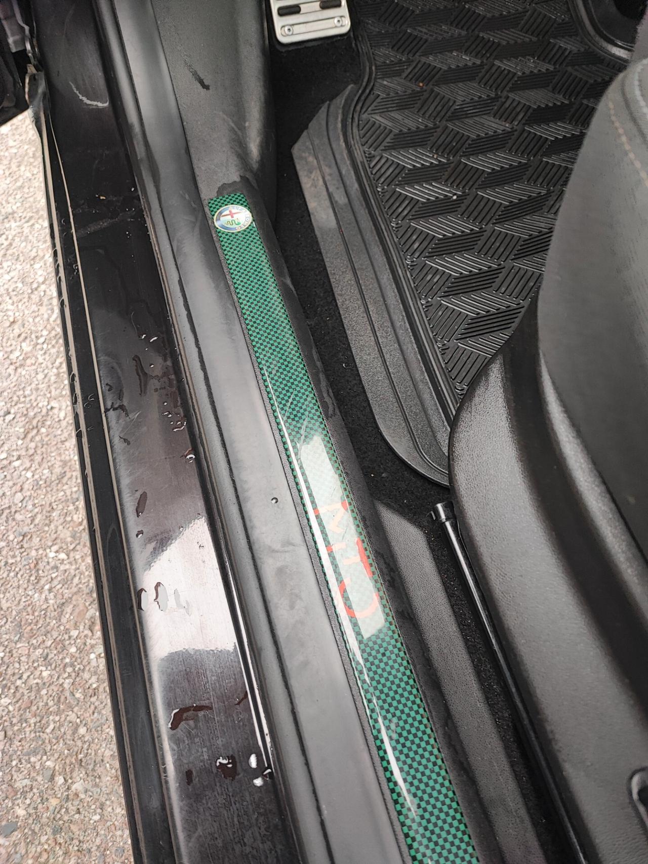 Alfa Romeo MiTo 1.4 105 CV M.air S&S Distinctive