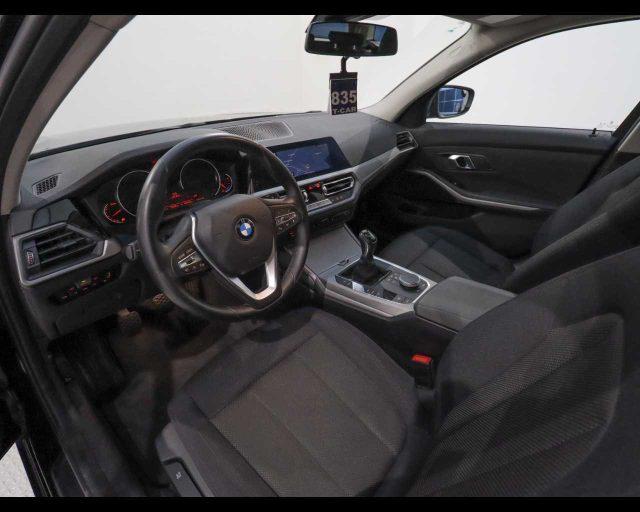 BMW 320 d Touring Business Advantage