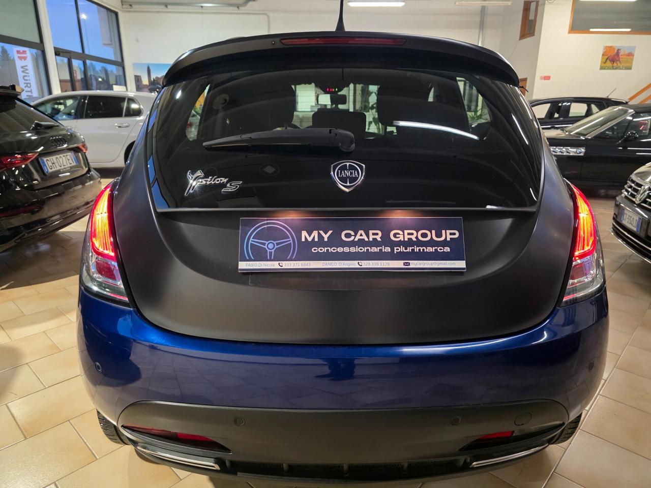 Lancia Ypsilon 1.2 69 CV 5 porte S Momodesign