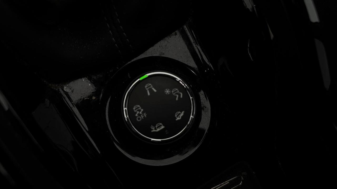 Peugeot 2008 1.2 BENZINA NEOP 2018