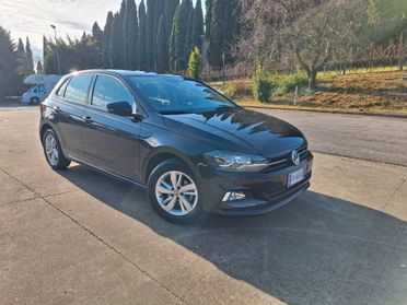 Volkswagen Polo 1.0 TGI 5p. Highline. DISTRIBUZIONE NUOVA