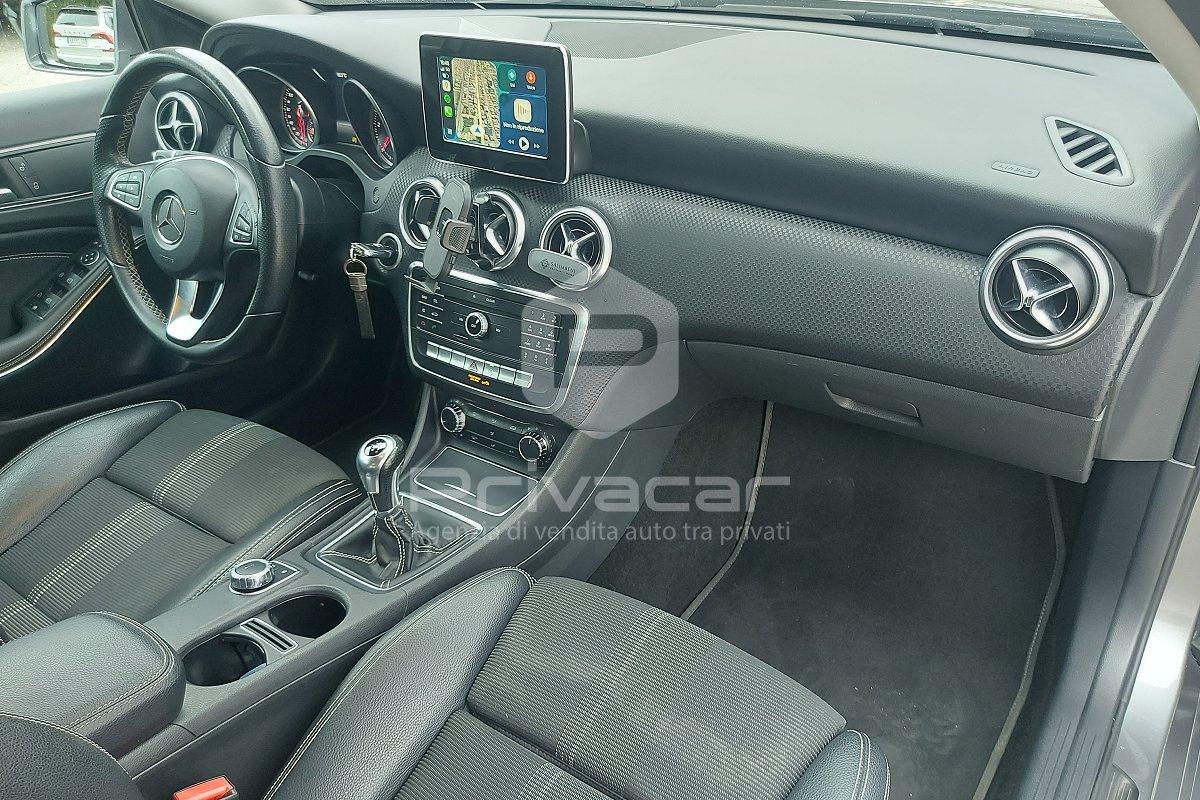 MERCEDES A 180 d Business