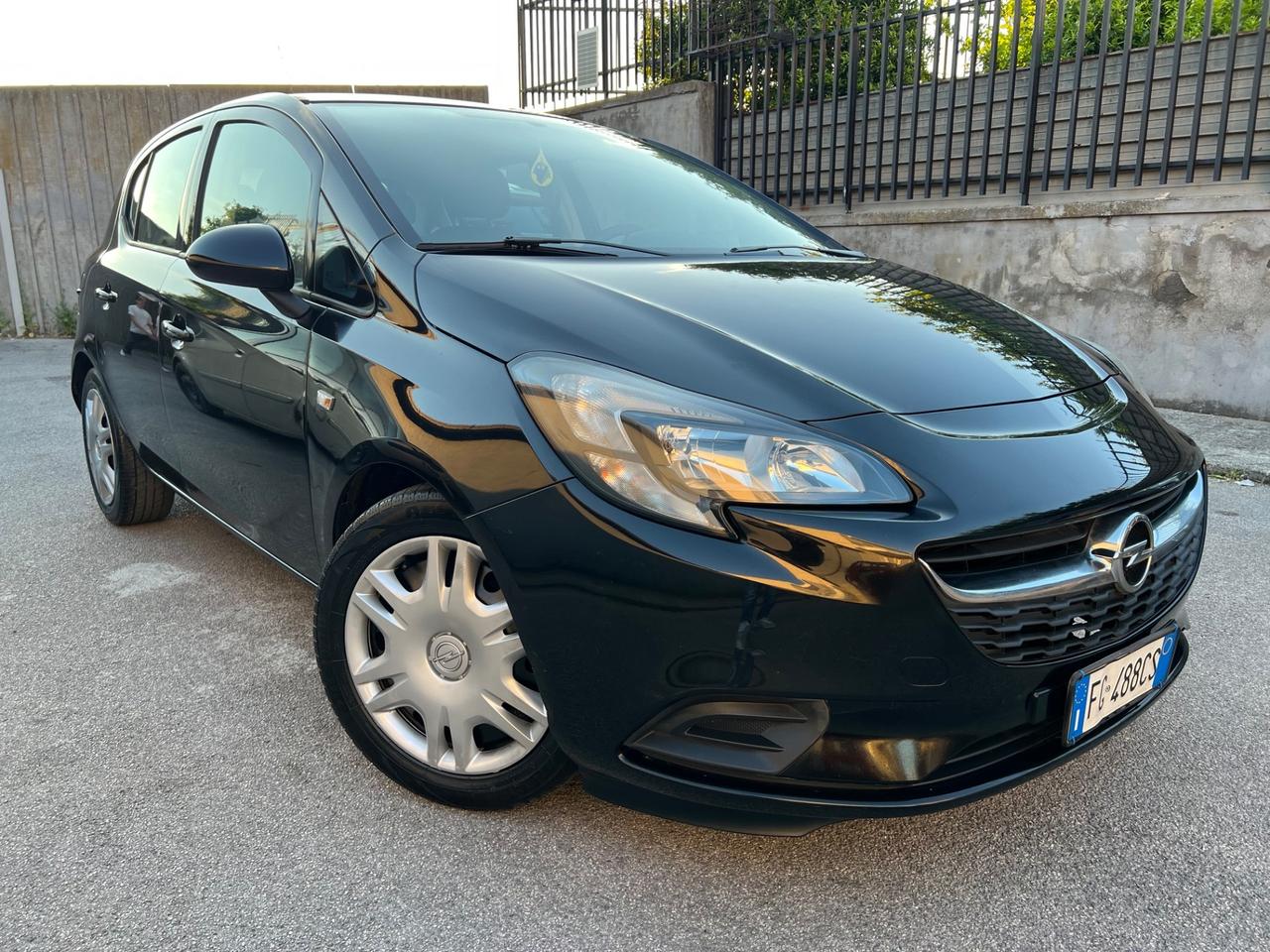 Opel Corsa 1.2 5 porte 4 cilindri