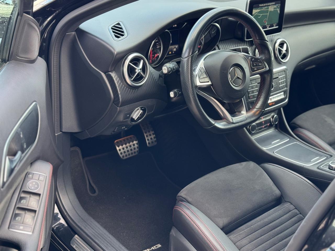 Mercedes-benz A 180 Automatico AMG LINE !