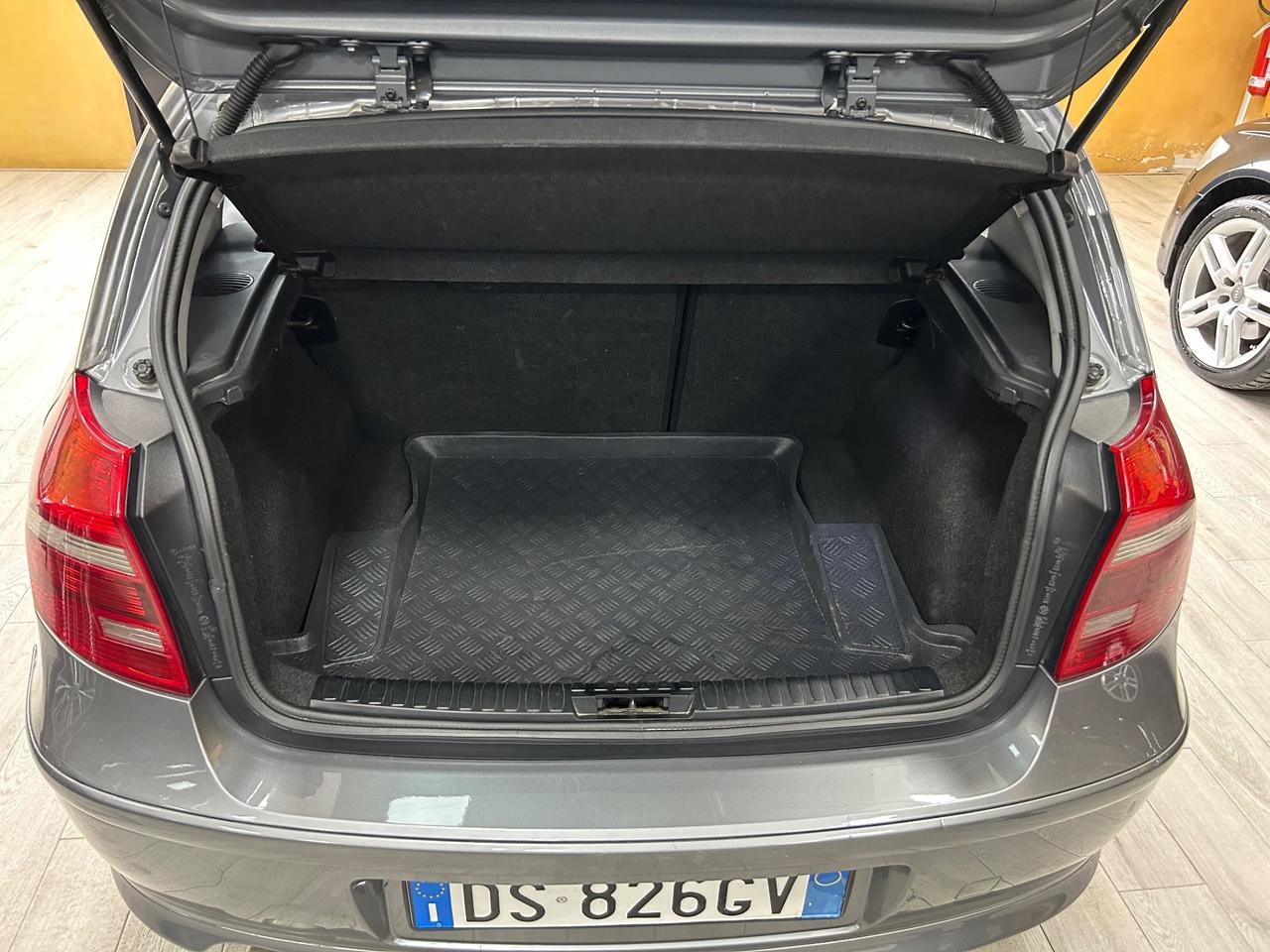 BMW 118d 143 cv “FULL LED/VETRI OSC/18”-2008