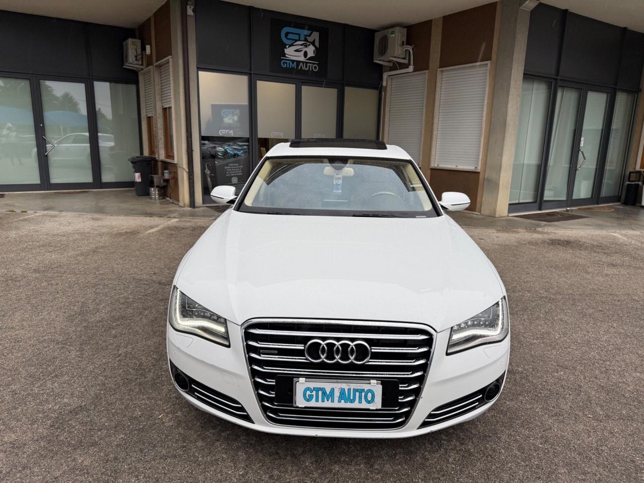 Audi A8 - 4.2 TDI V8 351 CV - quattro tiptronic