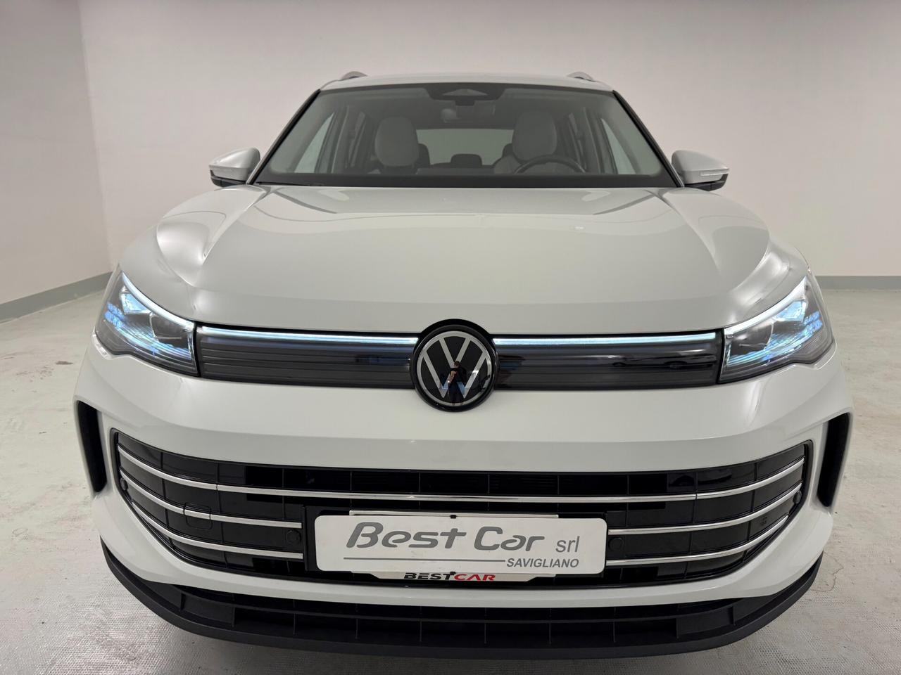 Volkswagen Tiguan 2.0 TDI 150 CV DSG Elegance led gancio elettrico adattivo retrocamera