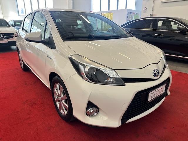 TOYOTA - Yaris 5p 1.5h Lounge NEOPATENTATI