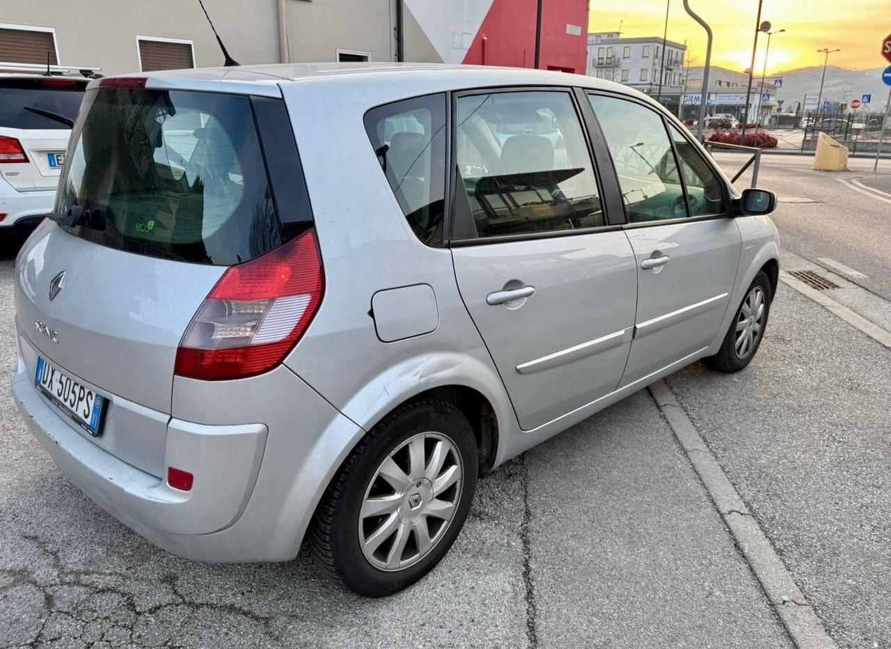 Renault Scenic Scénic 1.5 dCi/106CV Serie Speciale PlayStation Portable