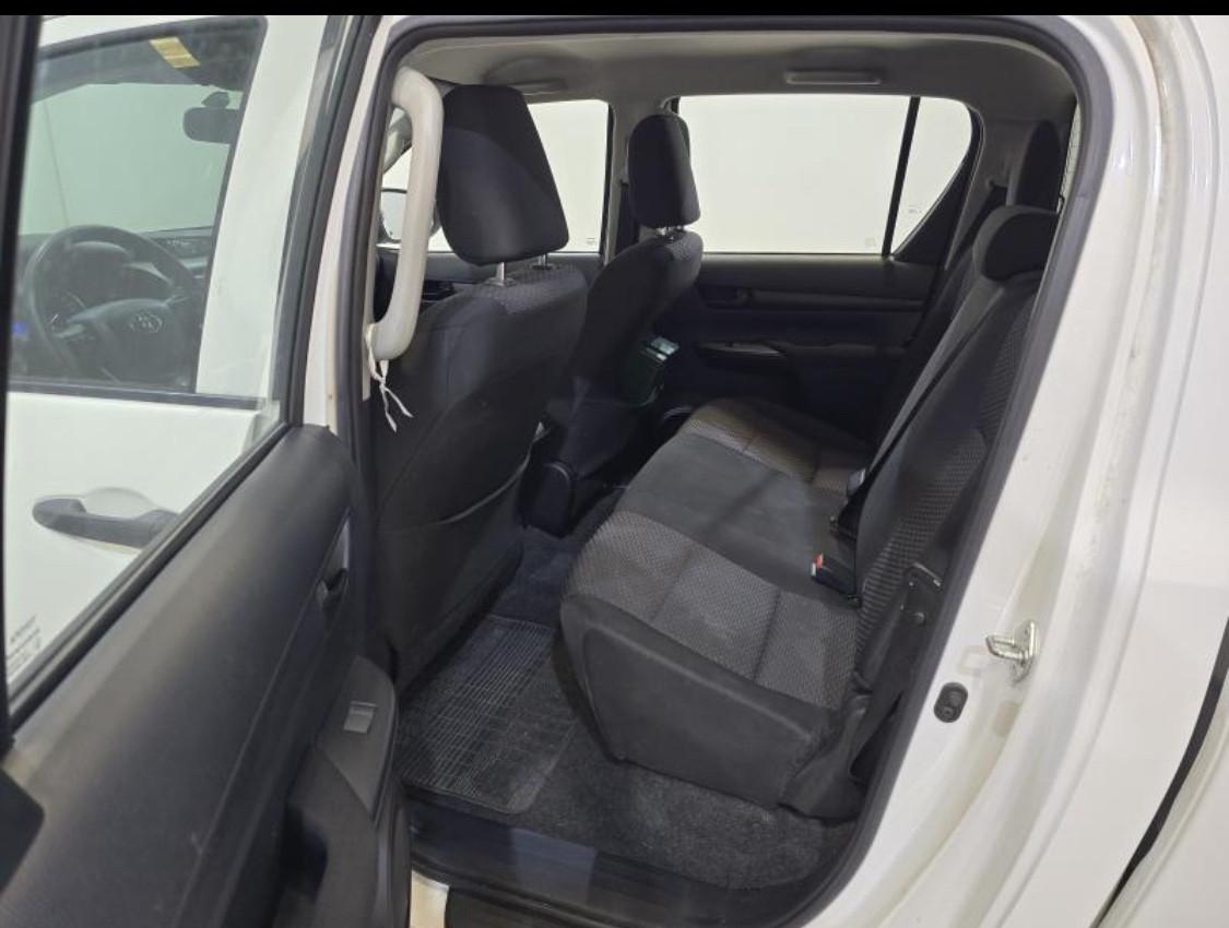 Toyota Hilux 2.4 D-4D 4WD 4 porte Double Cab Executive