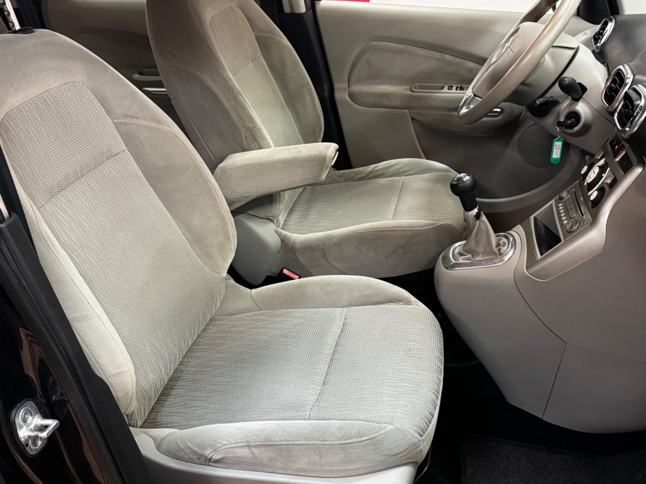 Citroen C3 Picasso 1.4 VTi 95 Exclusive GPL- GARANTITA-PERMUTE