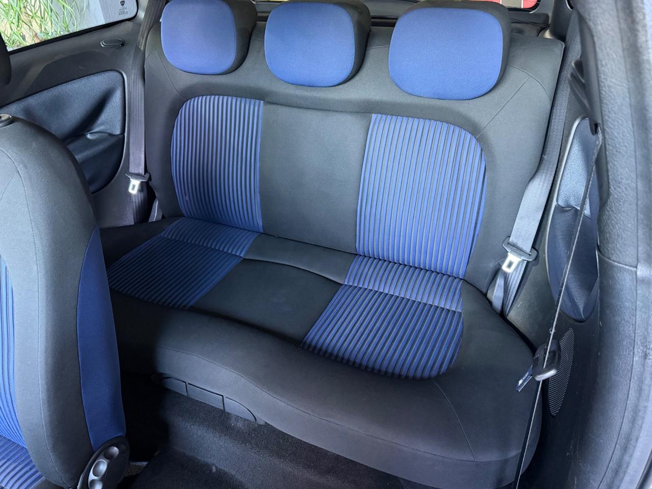 Lancia Ypsilon 1.3 MJT 75 CV Neopatentati