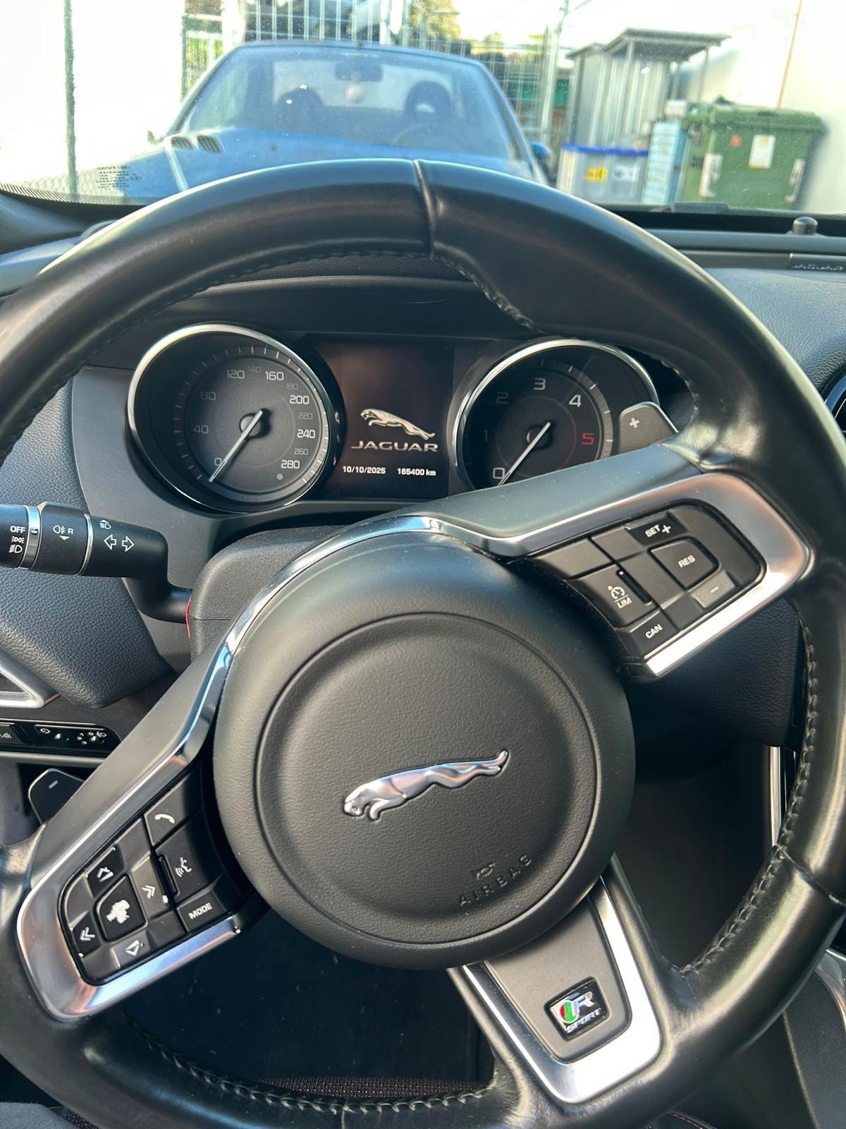 Jaguar XE 2.0 D Turbo 180CV