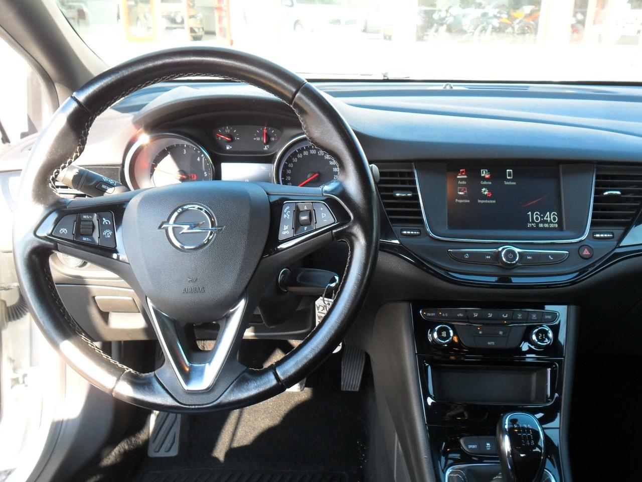 Opel Astra 1.6 CDTi 5 porte Dynamic