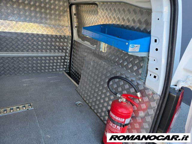 PEUGEOT Partner BHDi 130 PC Premium Riv. Inox