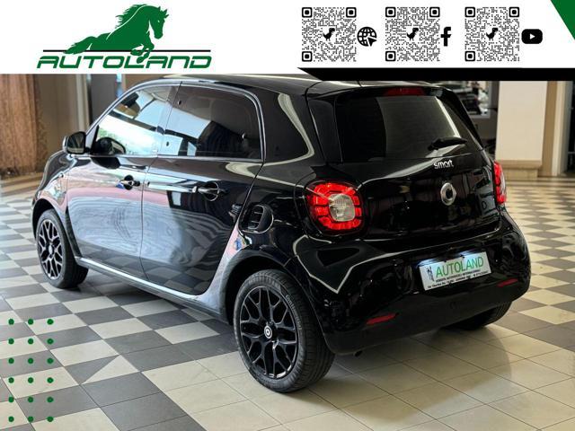 SMART ForFour 70 1.0 twinamic SuperPassionTotalBlackNeopatentati