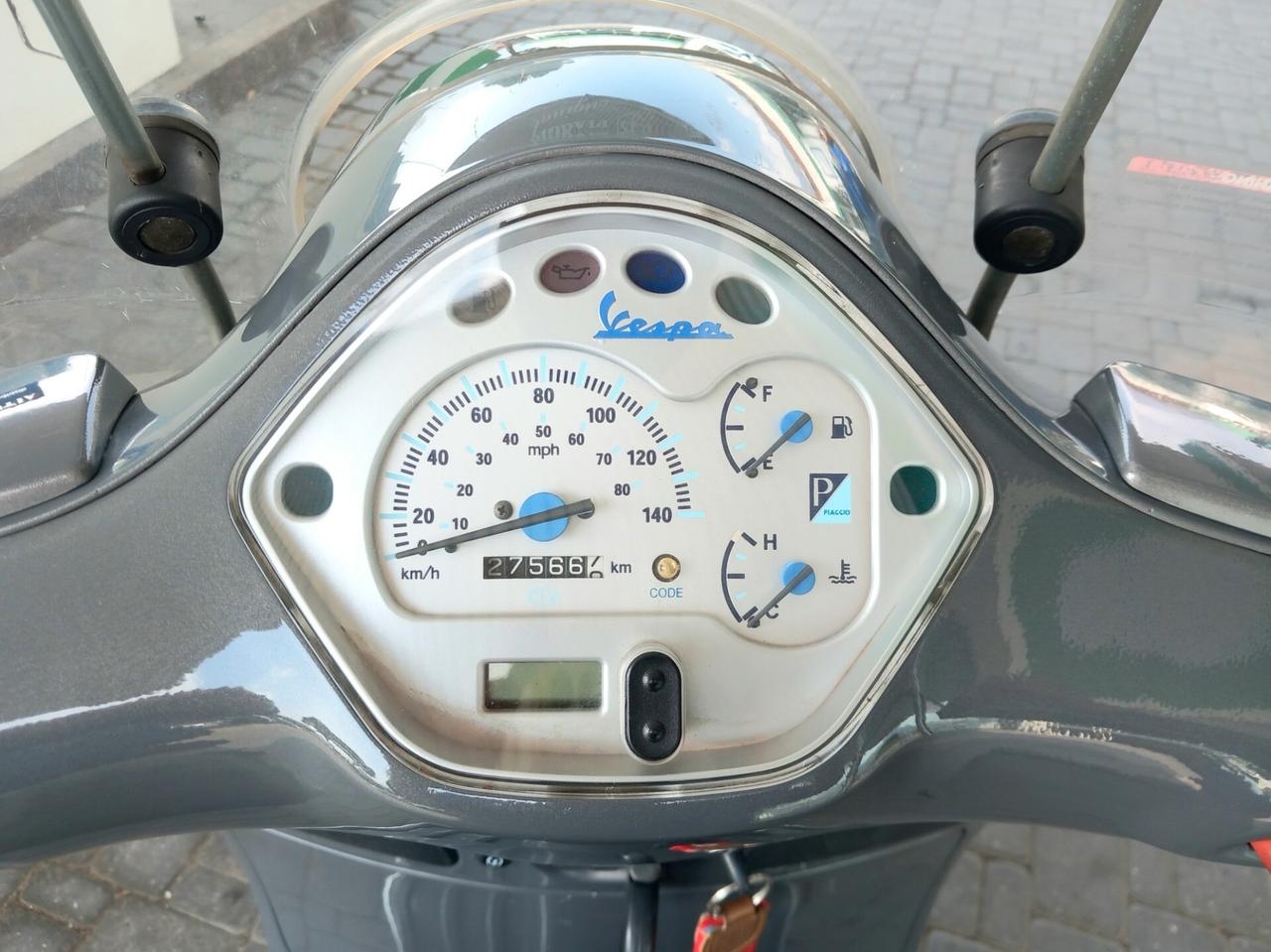 Piaggio Vespa 200 L