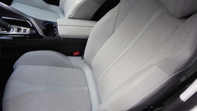 PEUGEOT 3008 BlueHDi 120 S&S EAT6 Allure