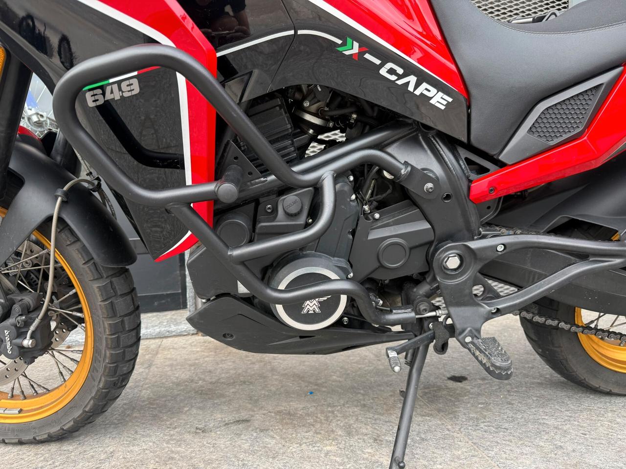 Moto Morini X-Cape 649 gold
