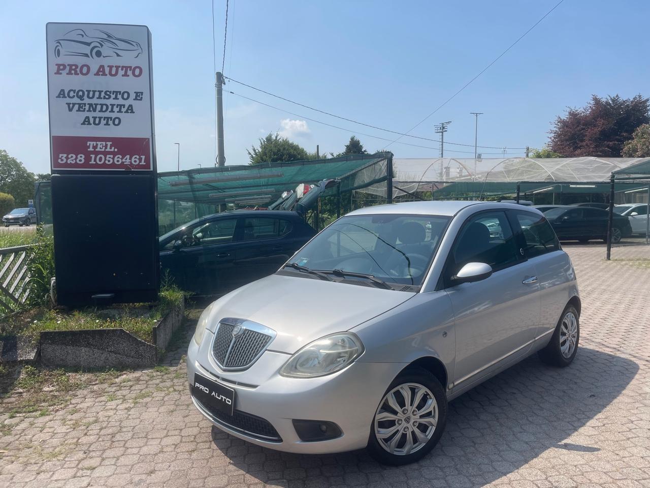 Lancia Ypsilon 1.4 Platino Ecochic GPL