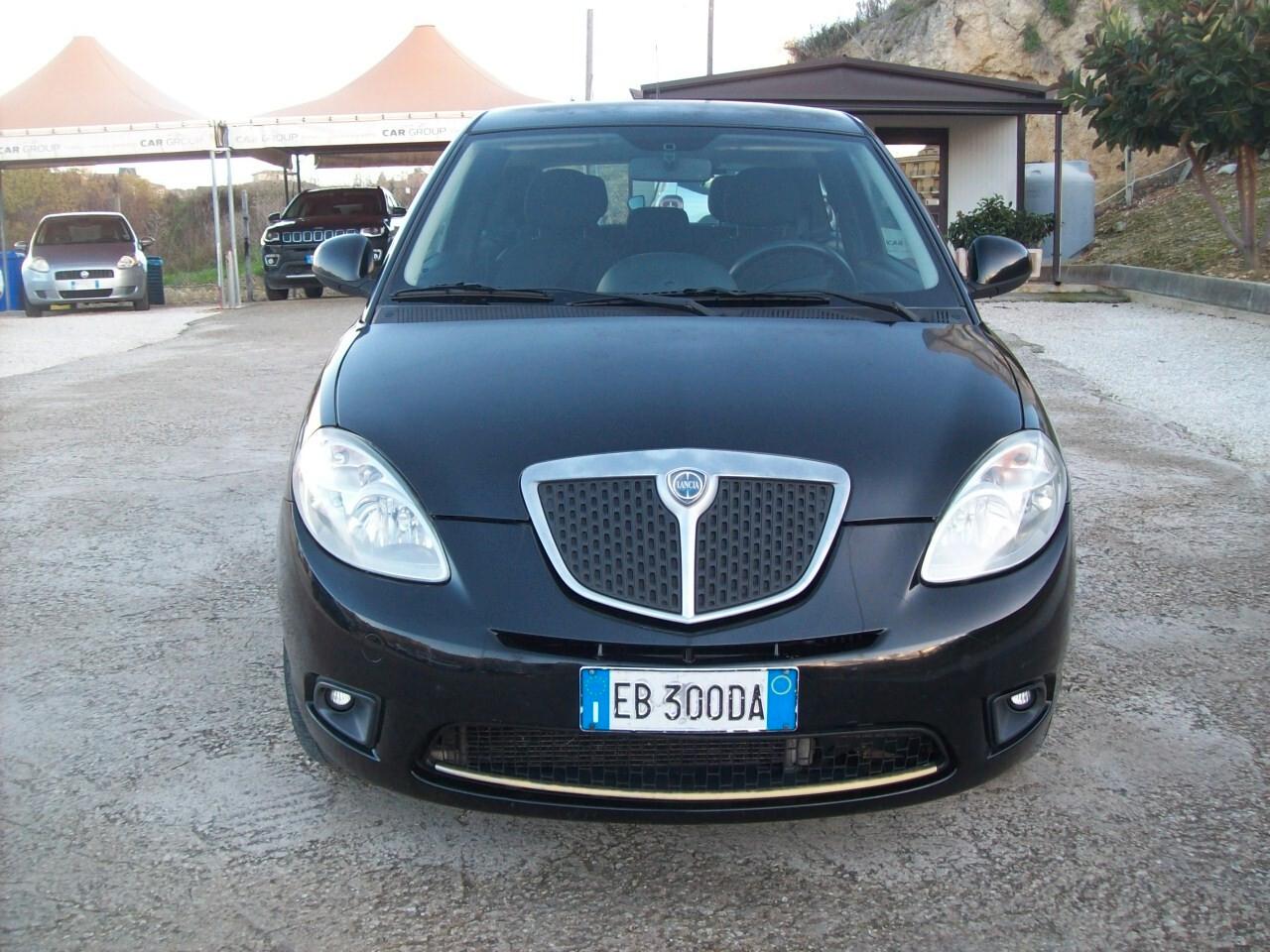 LANCIA YPSILON 1.3 MTJ CV.75 ORO "2010"