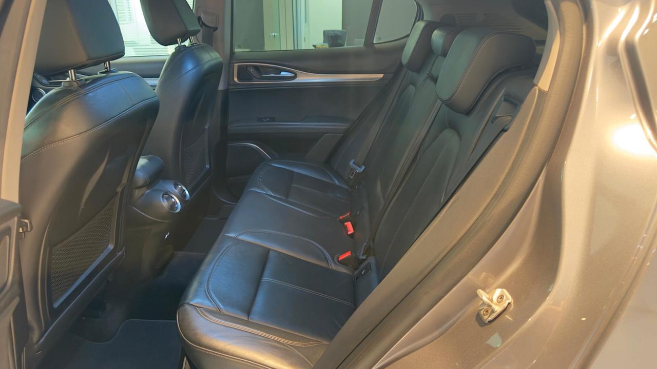 Alfa Romeo Stelvio 2.2 210 CV AT8 Q4 - 2018