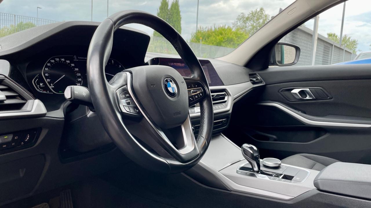 Bmw 320d Xdrive Touring Advantage LED