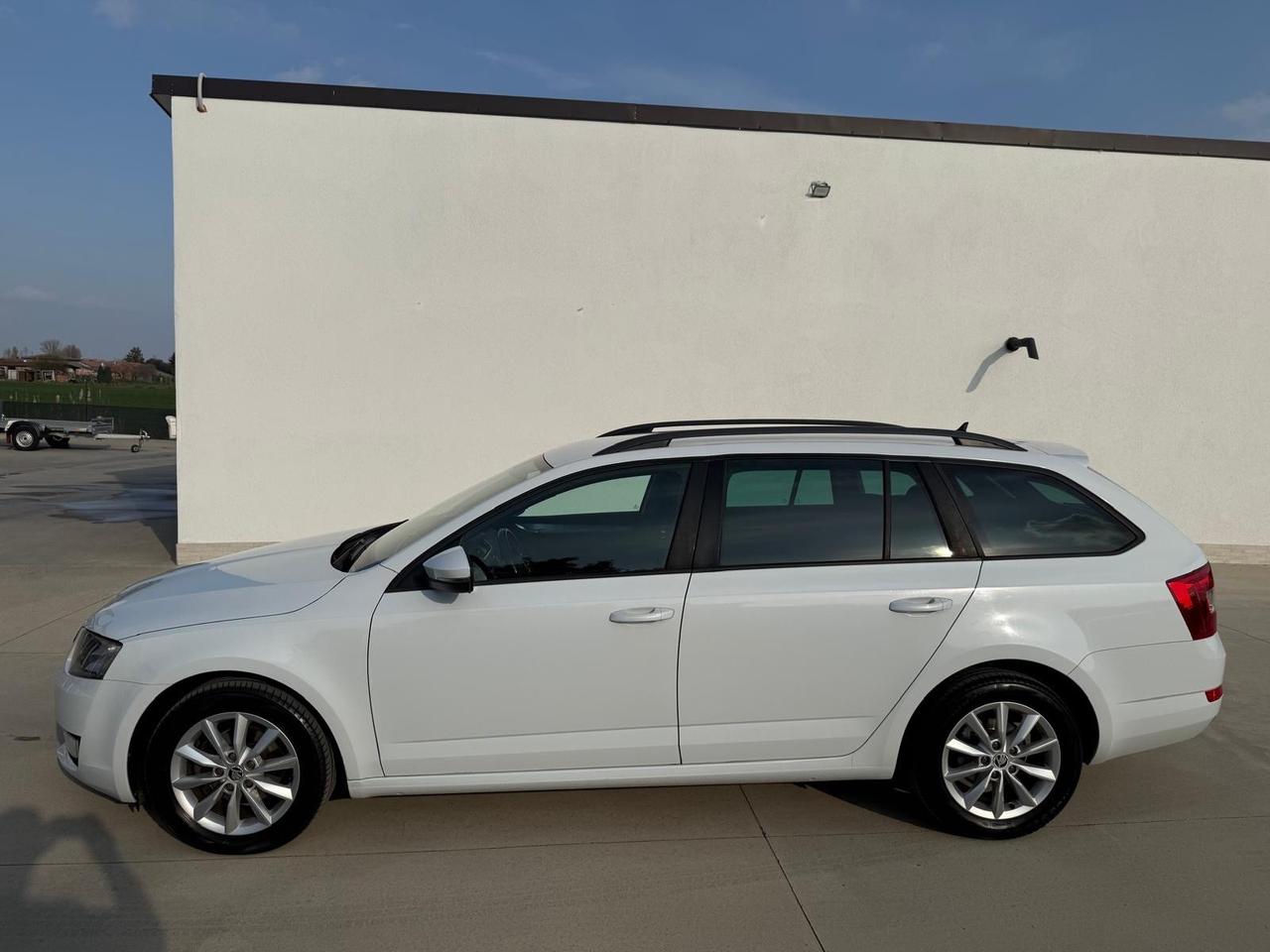 Skoda Octavia 1.6 TDI CR 110 CV DSG Wagon Executive