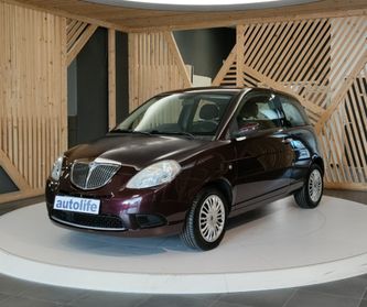 Lancia Ypsilon 1.2 8v New Oro (oro)
