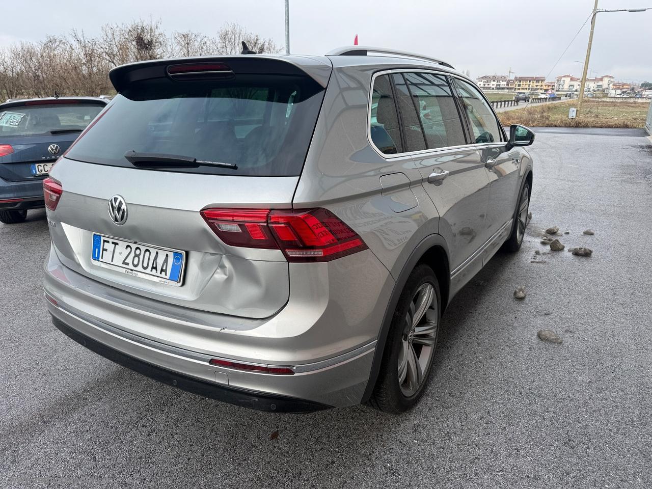 VOLKSWAGEN Tiguan 1.6 TDI Sport BMT R LINE IVA ESPOSTA