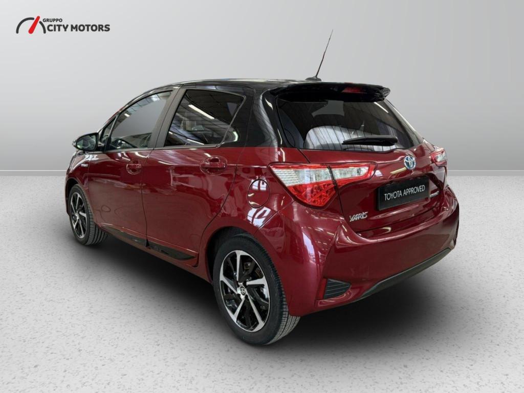Toyota Yaris 5 Porte 1.5 VVT-i Hybrid Lounge Red/Bronze E-CVT