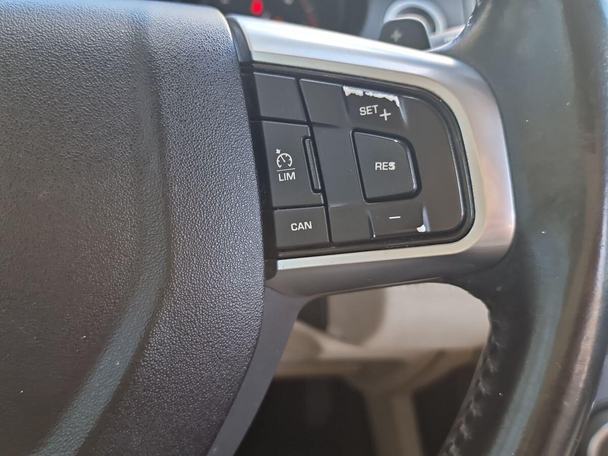 LAND ROVER DISCOVERY SPORT 2.0 PURE