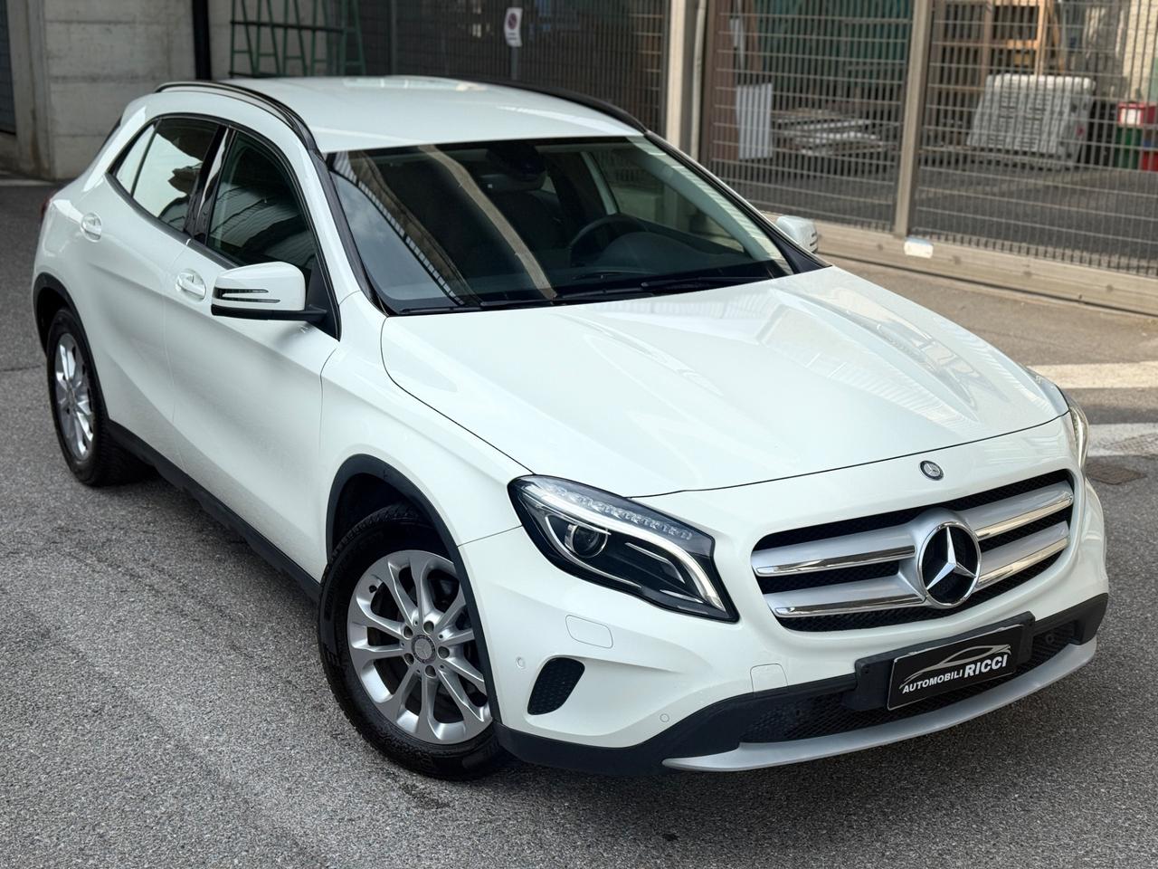 Mercedes-benz GLA 200 CDI Automatic 4Matic Sport 136cv