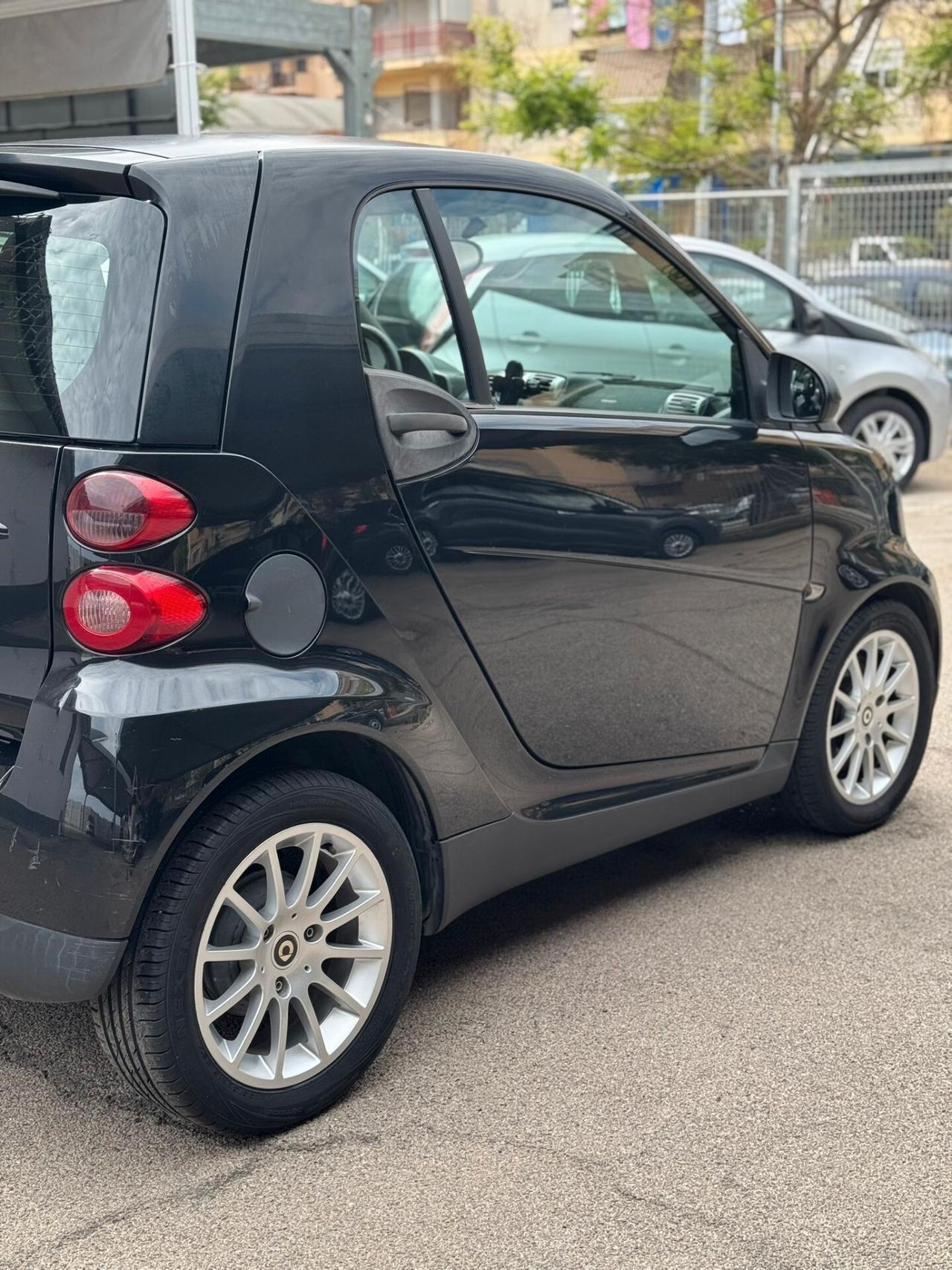 Smart ForTwo 1000 62 kW coupé passion
