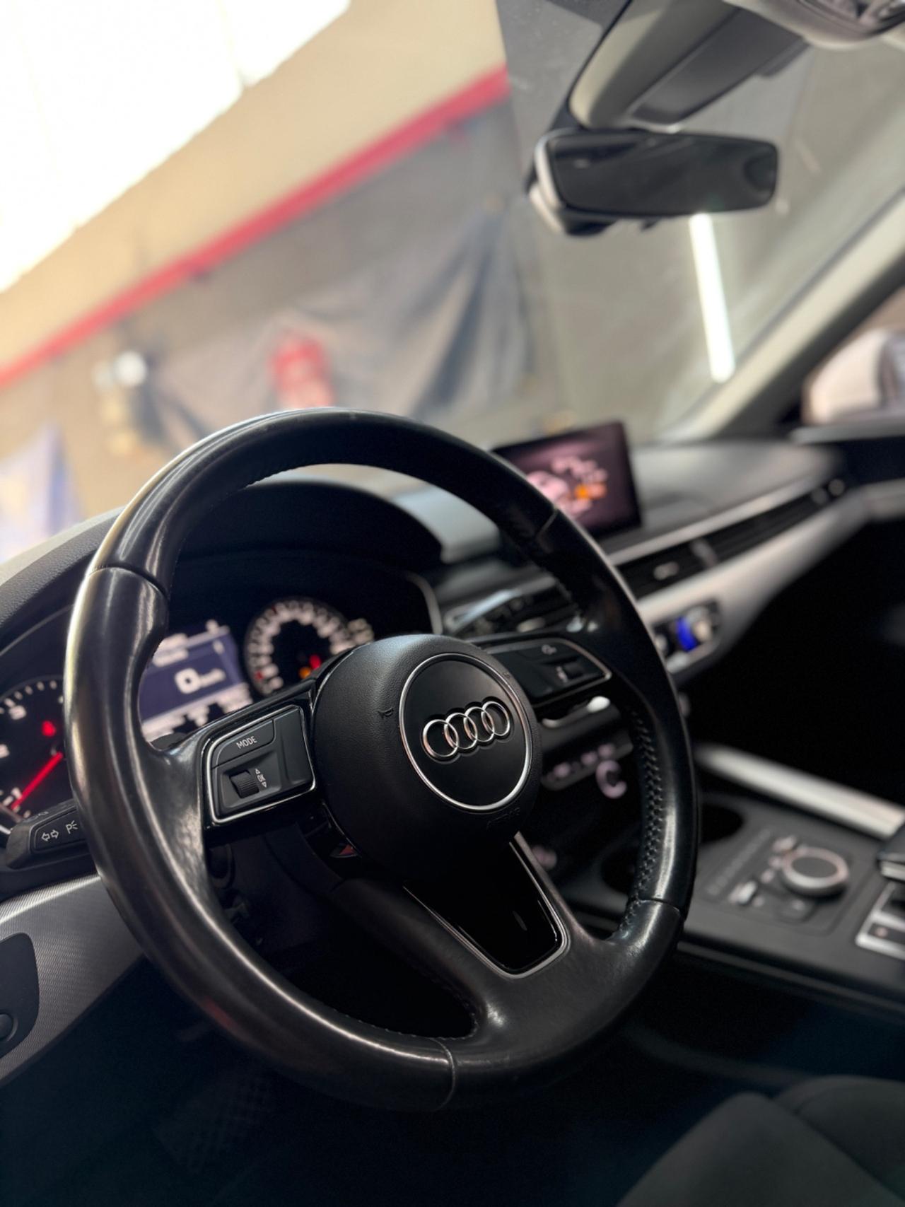 Audi A4 Avant 2.0 TDI 122 CV S tronic Sport
