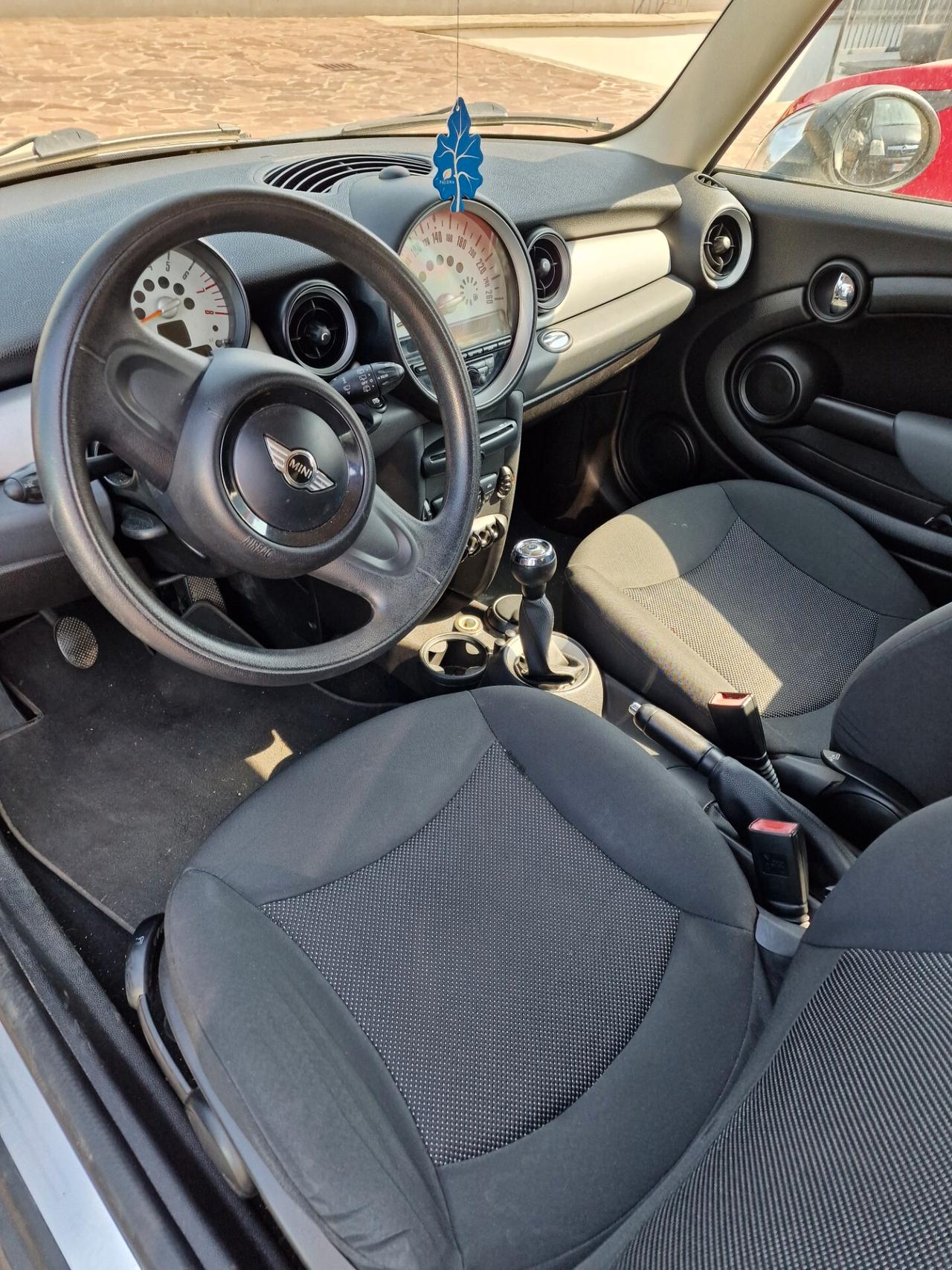 Mini 1.6 16V One (55kW) BENZ/GPL PER NEOPATENTATI