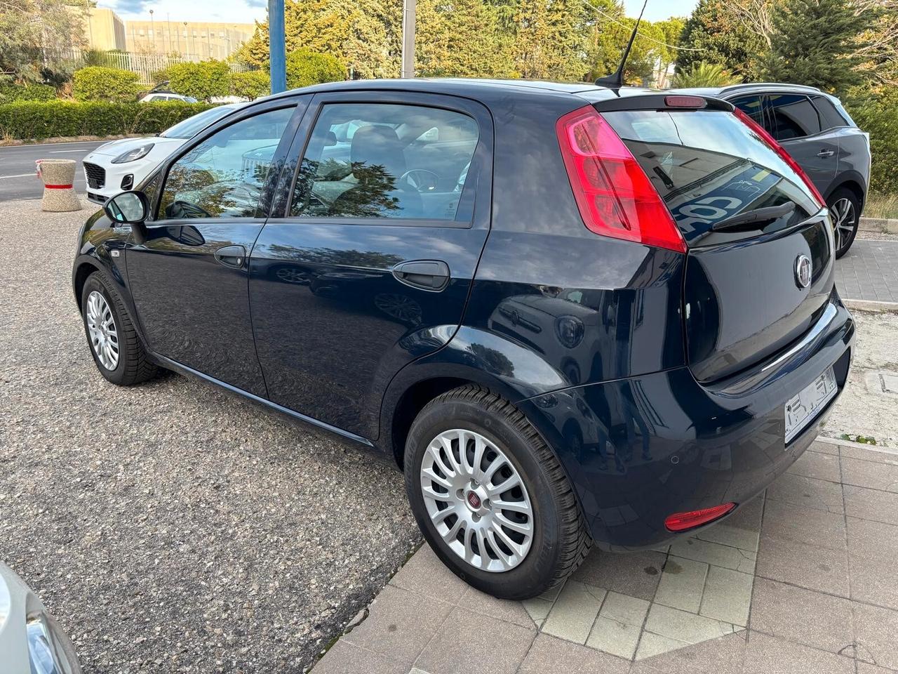 Fiat Punto 1.3 MJT II S&S 95 CV 5 porte Street