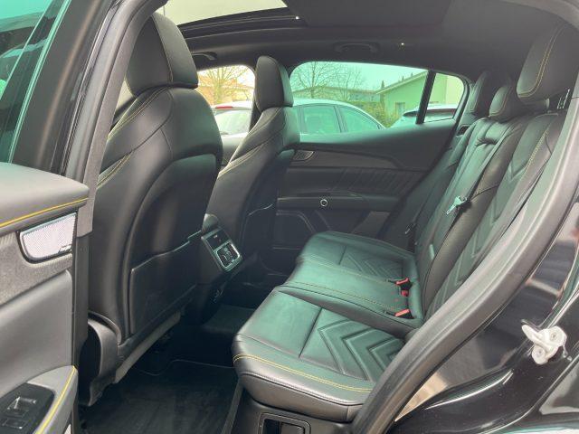 MASERATI Grecale MHEV 330CV AWD MODENA