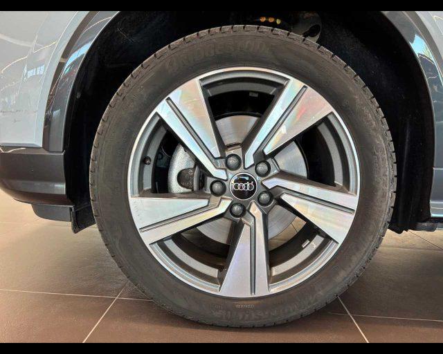 AUDI Q2 35 TDI S tronic Business Advanced