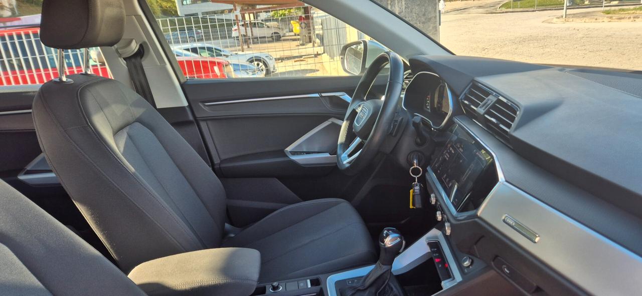 Audi Q3 35 TDI S tronic Business Advanced 150CV