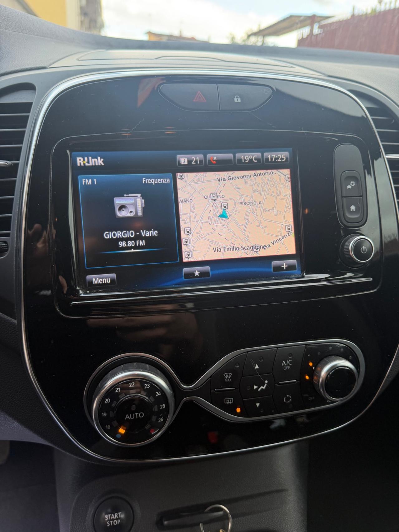 Renault Captur dCi 8V 90 CV EDC Start&Stop Energy Initiale Paris