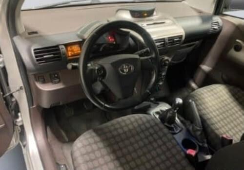 Toyota iQ 1.0 68 Cv - Cerchi in lega - Comandi