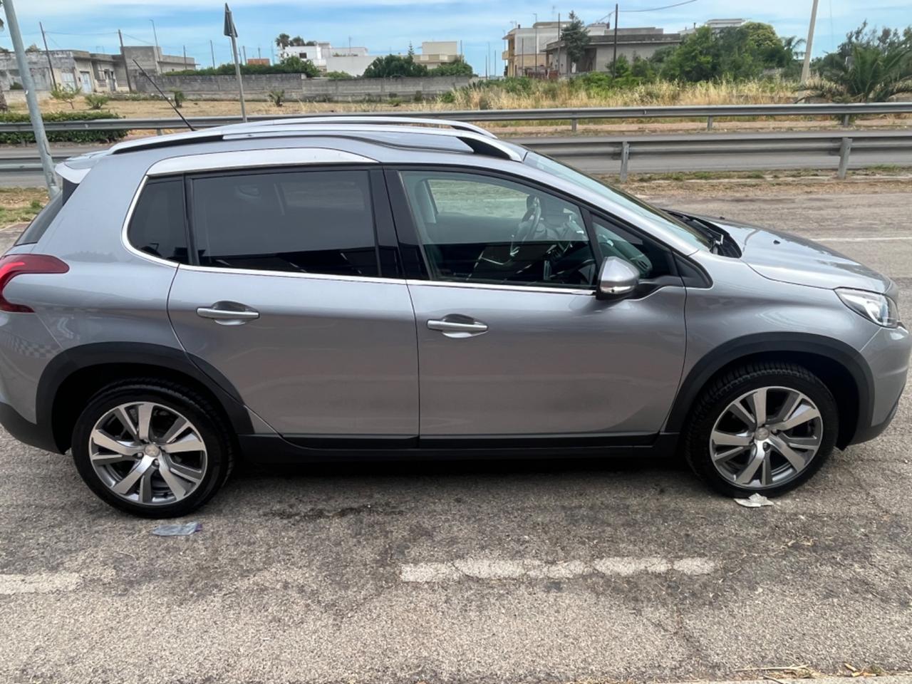 Peugeot 2008 BlueHDi Allure Unipro 2017