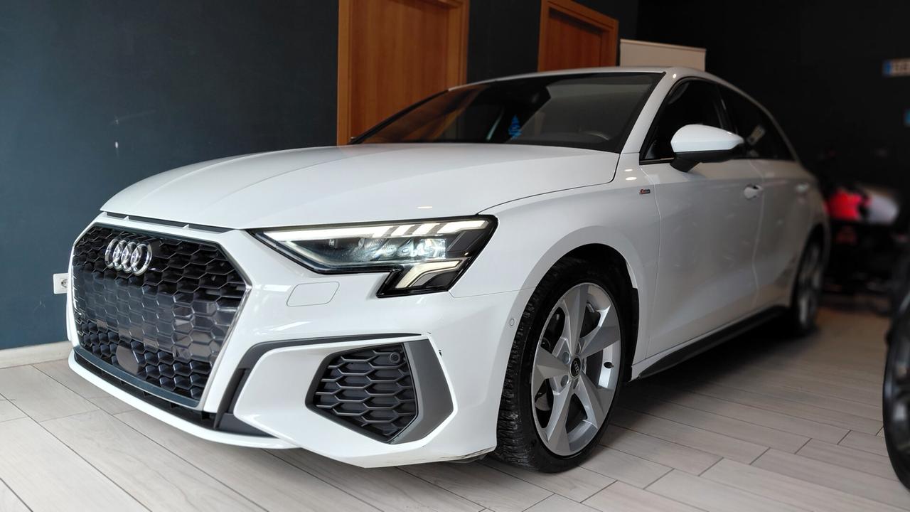 PROMO Audi A3 SPB 35 TDI S tronic SLine