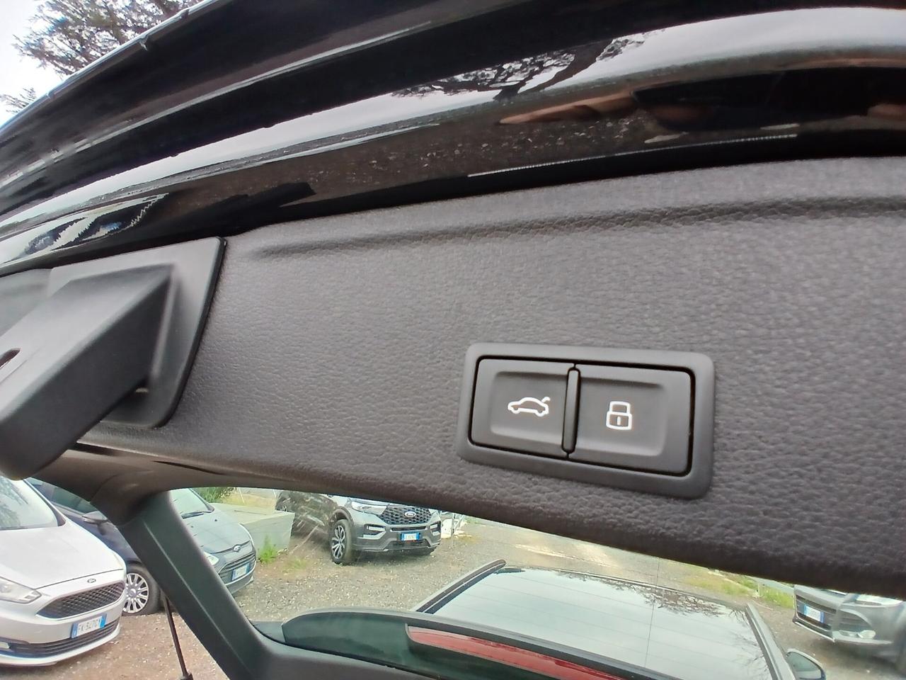 Audi A4 Avant 40 TDI quattro S tronic Business