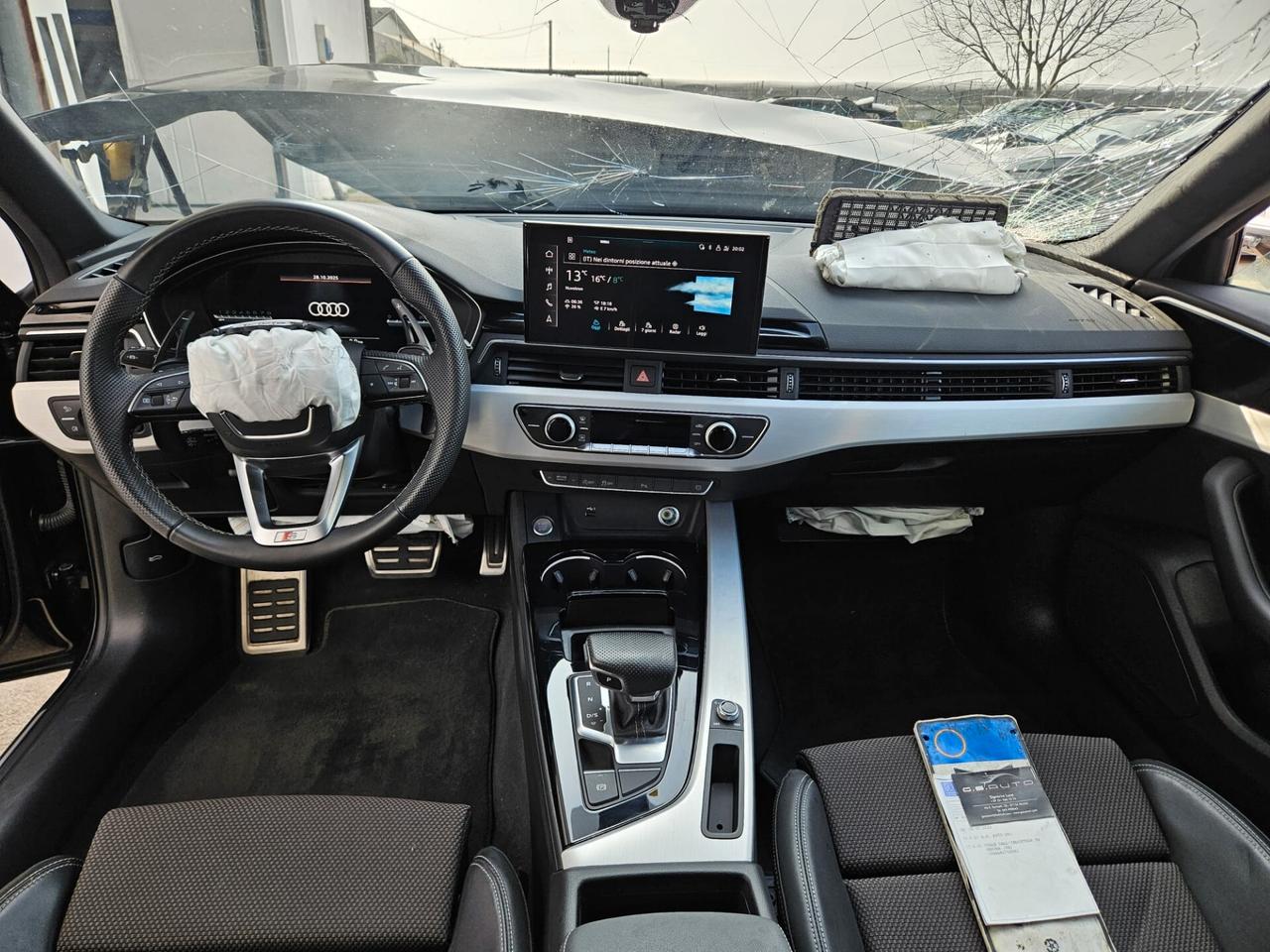 Audi A4 Avant 40 2.0 tfsi mhev S line 204cv INCIDENTATA