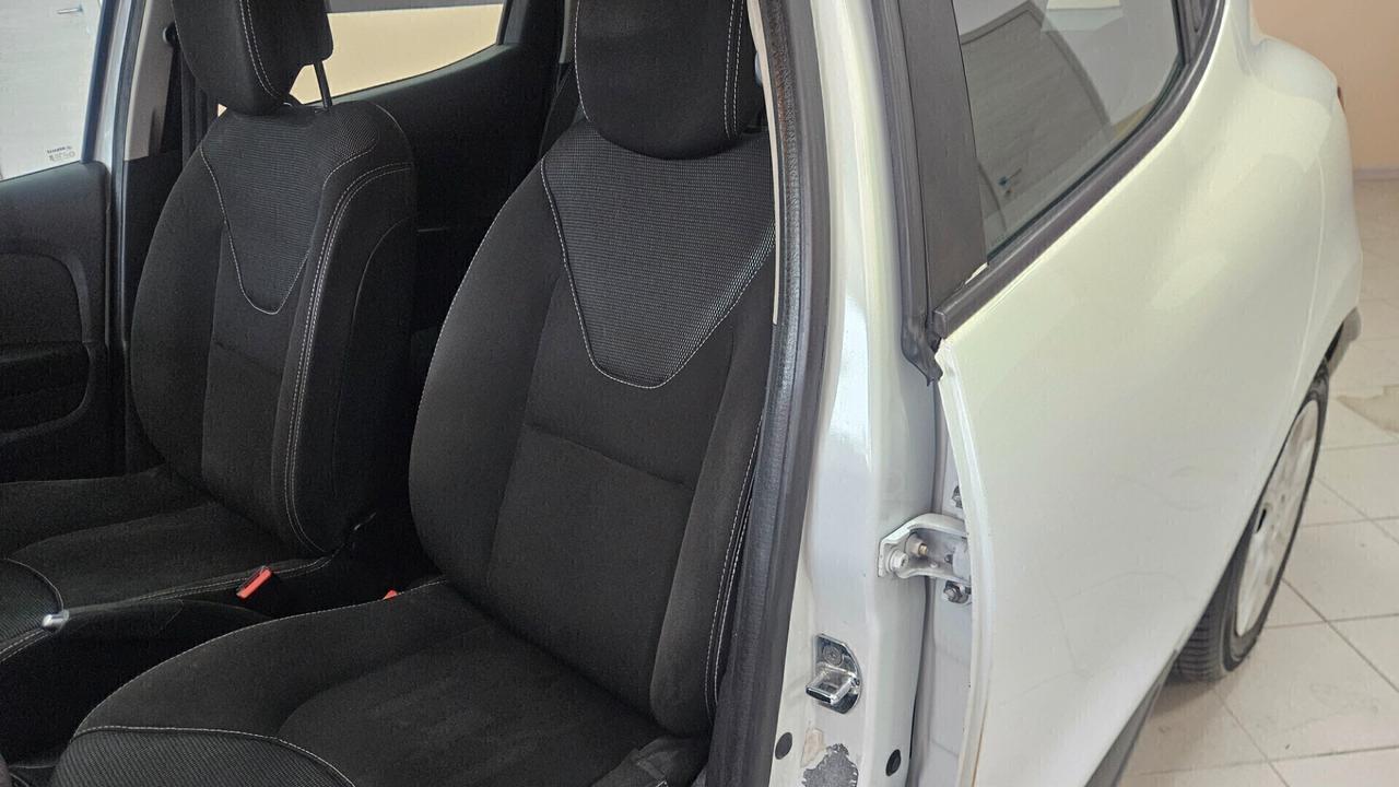 Renault Clio dCi 8V 75 CV Start&Stop 5 porte Energy Intens