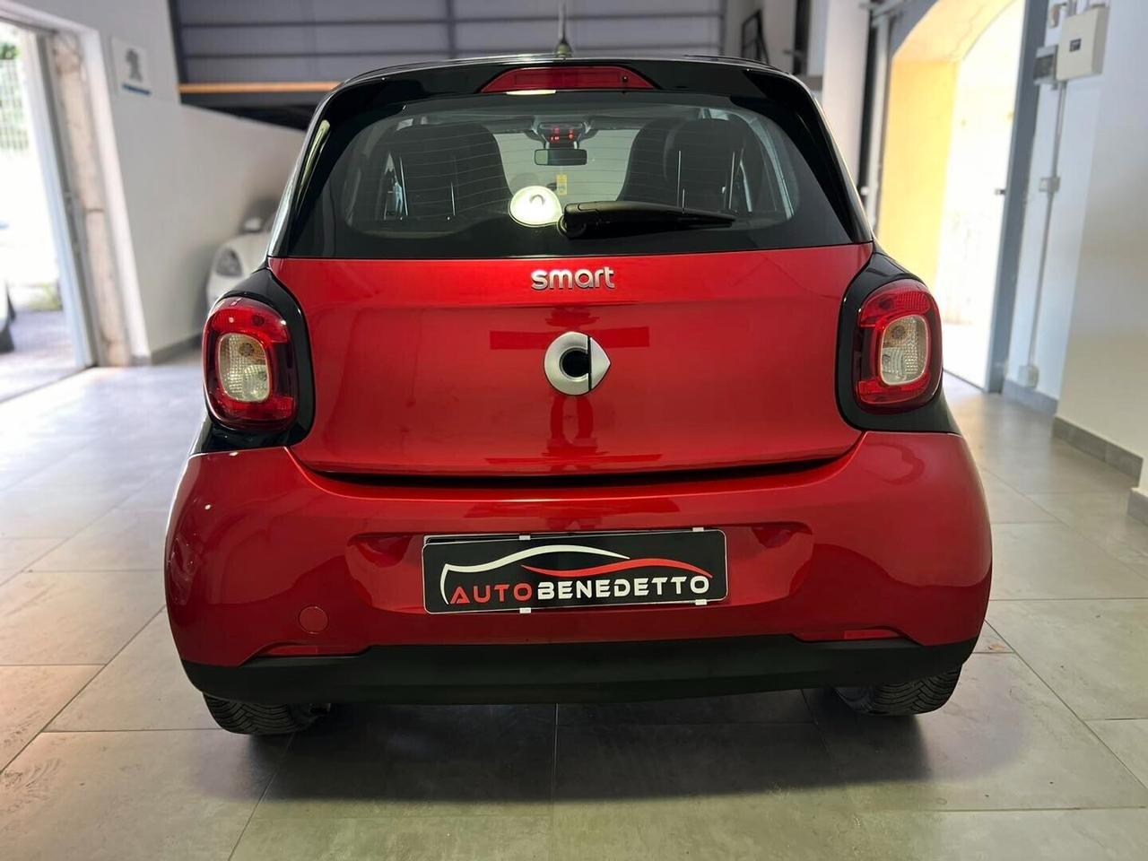 SMART FORFOUR 1.0 PASSION TWINAMIC 10/2016